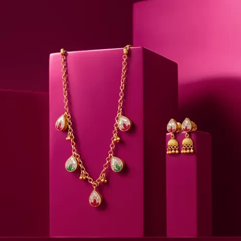 Traditional Touch Necklace Set