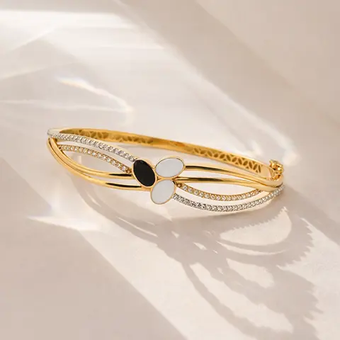 Luxe Crossover Bracelet