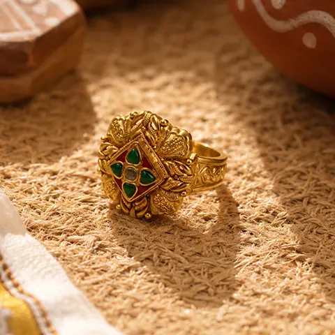 Antique Floral Gold Ring with Green Stone
