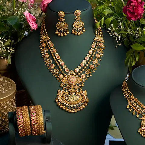 Antique Gold Layered Haar Set with Earrings